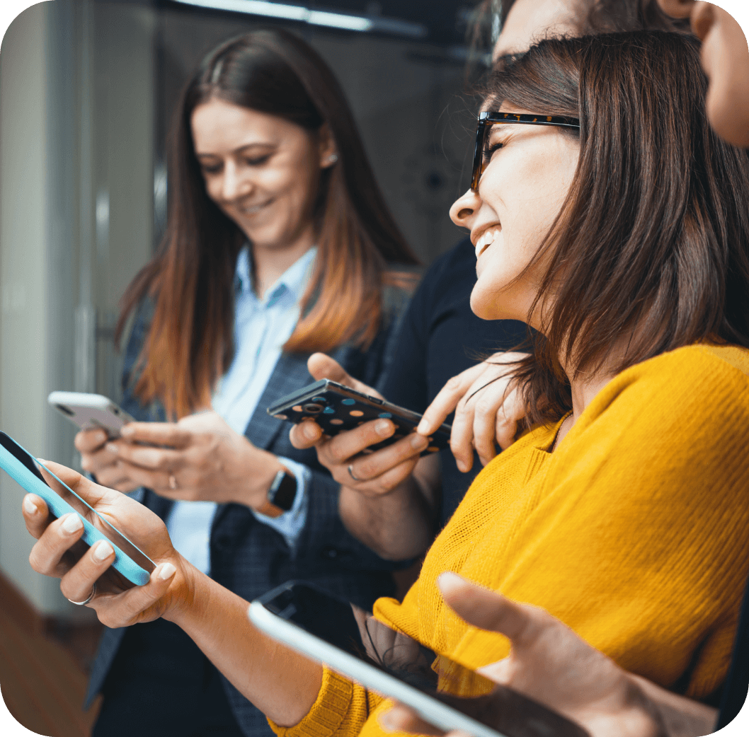 Deliver training on the go using the top mobile learning platform for consultants.